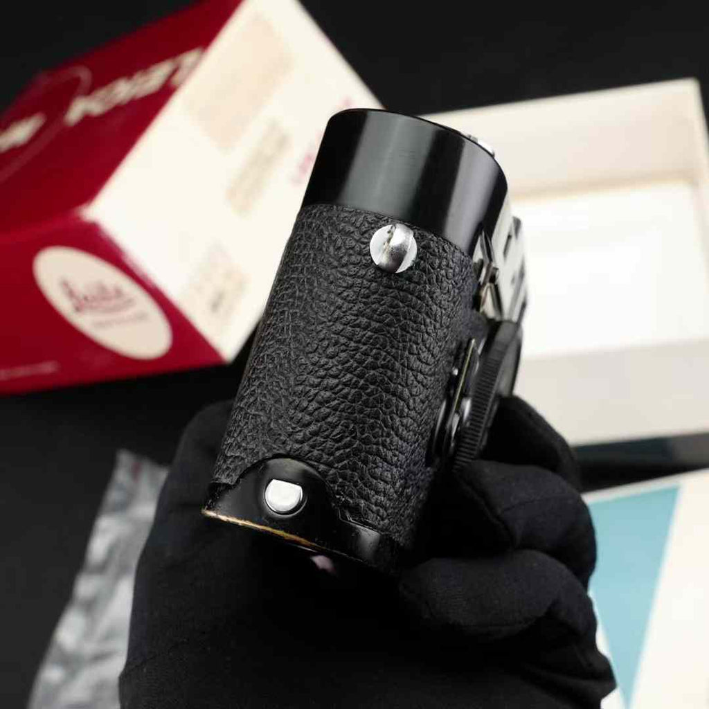 Leica M4 Mot Black Paint Rangefinder Boxed US14800
