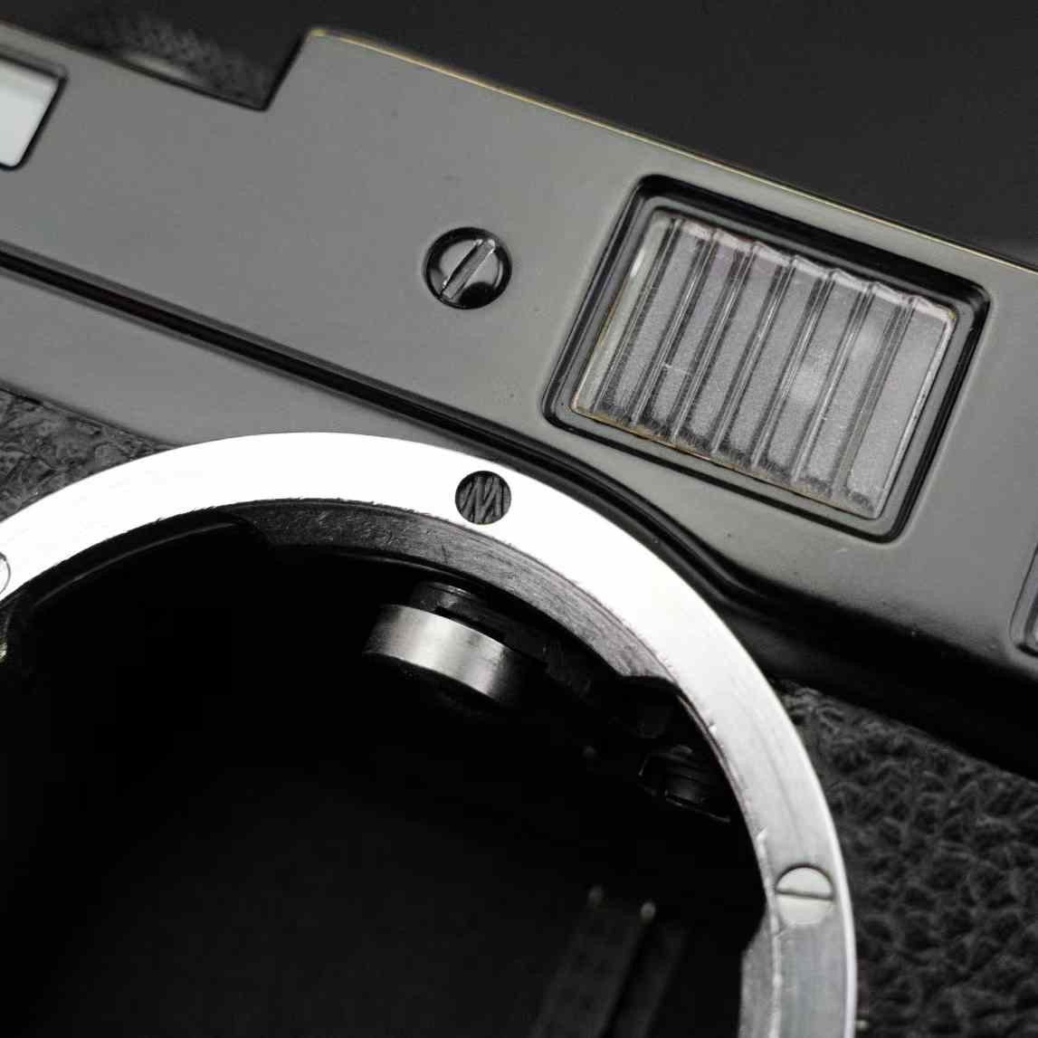 Leica M4 Mot Black Paint Rangefinder Boxed US14800