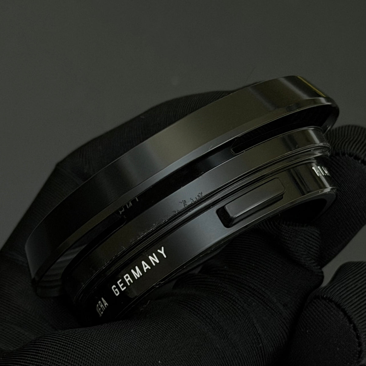 Leica M 35mm f/2 SUMMICRON-M ASPH Millennium Black Paint US$7280