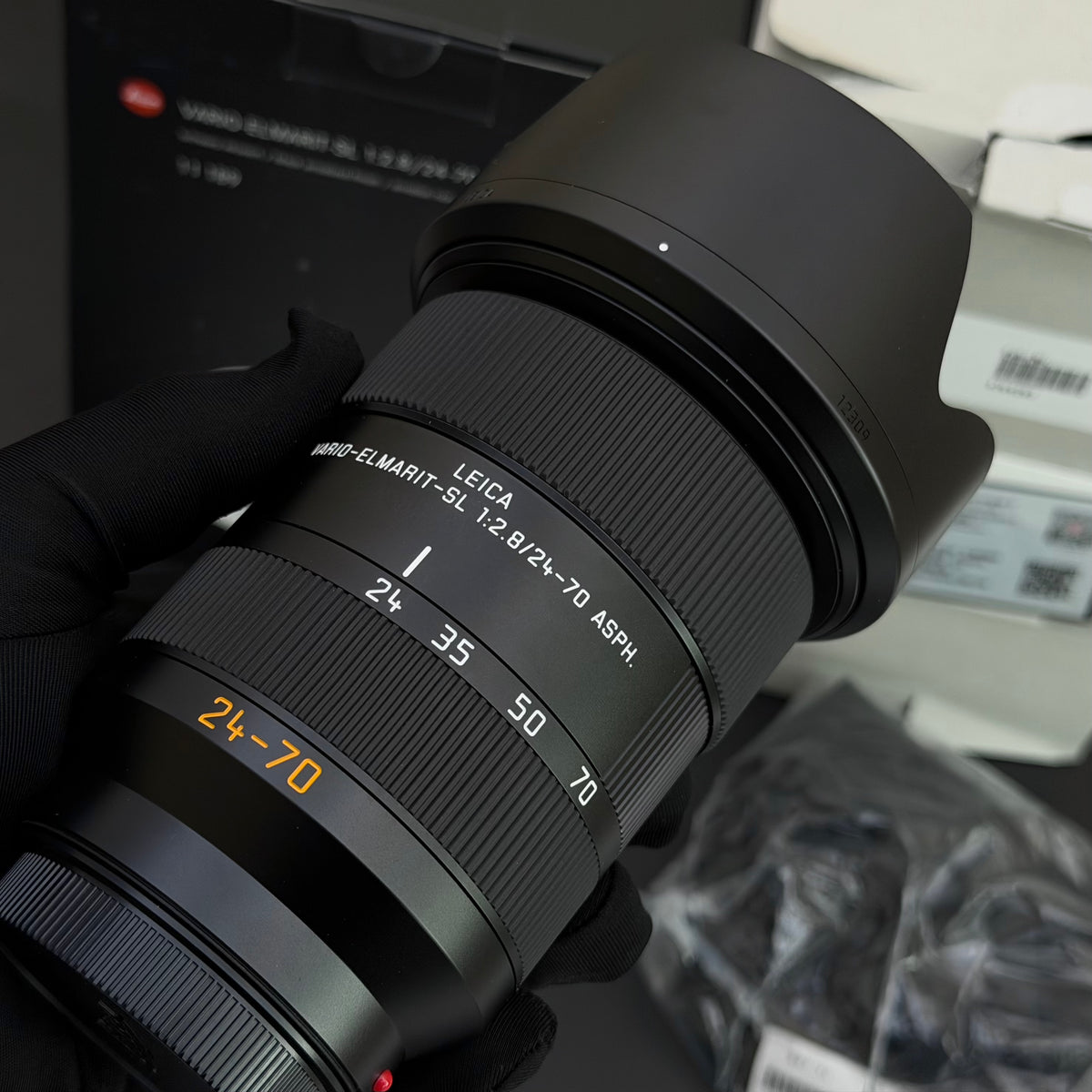Leica SL 24-70mm f/2.8 VARIO-ELMARIT-SL ASPH Mint US$1780