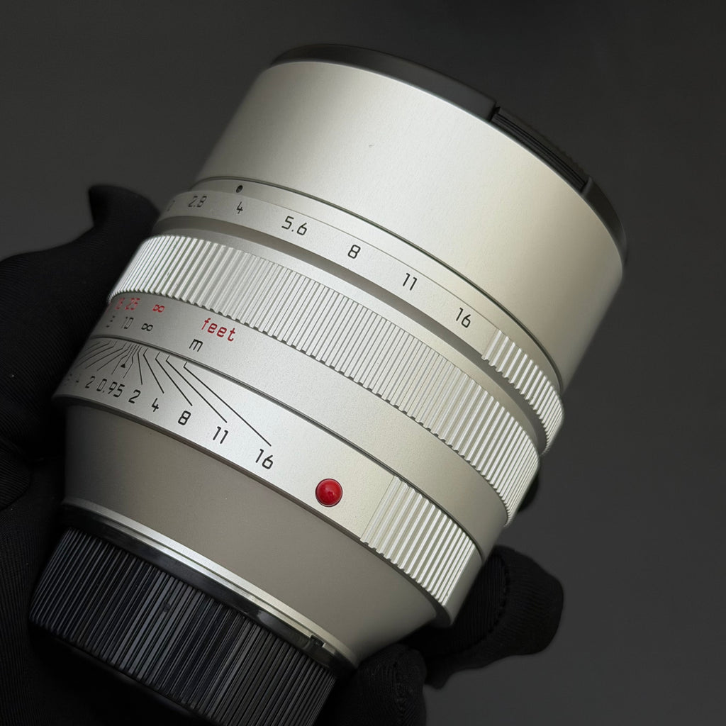 Leica M 50mm f/0.95 NOCTILUX-M ASPH 6-Bit Silver MINT US$7380