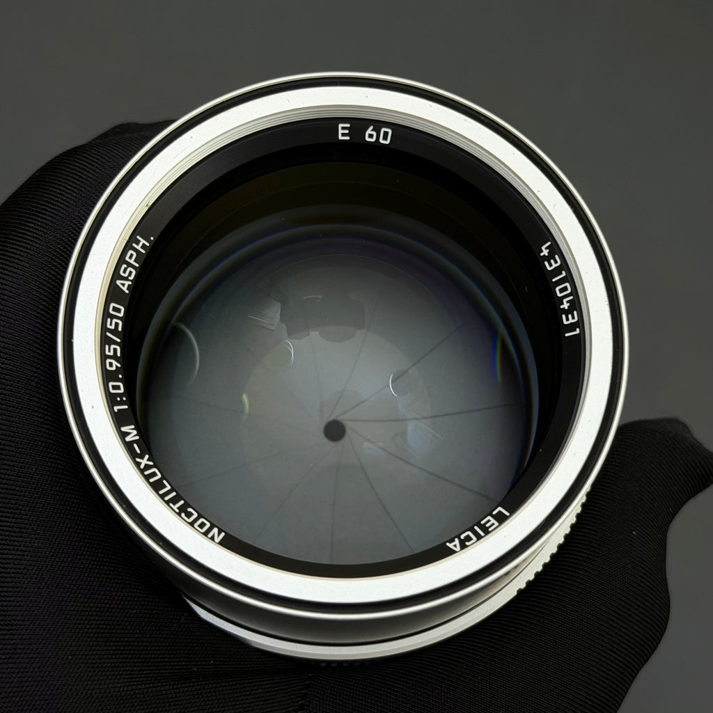 Leica M 50mm f/0.95 NOCTILUX-M ASPH 6-Bit Silver MINT US$7380