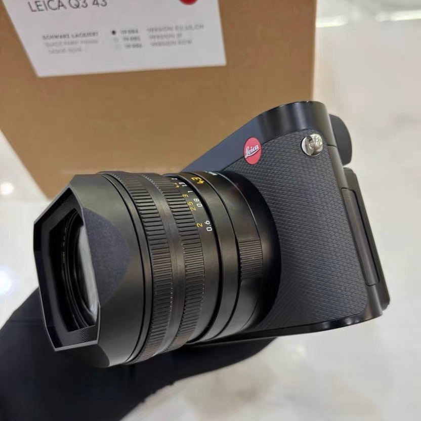 Leica Q3 43 Q43 Digital Camera with 43/2 Apo LNIB US$6180