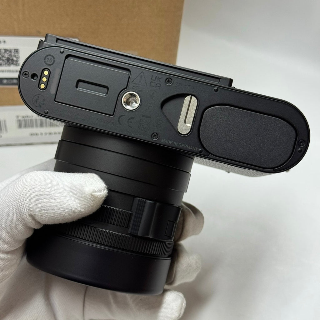 Leica Q3M Monochrom Digital Camera LNIB US$6650