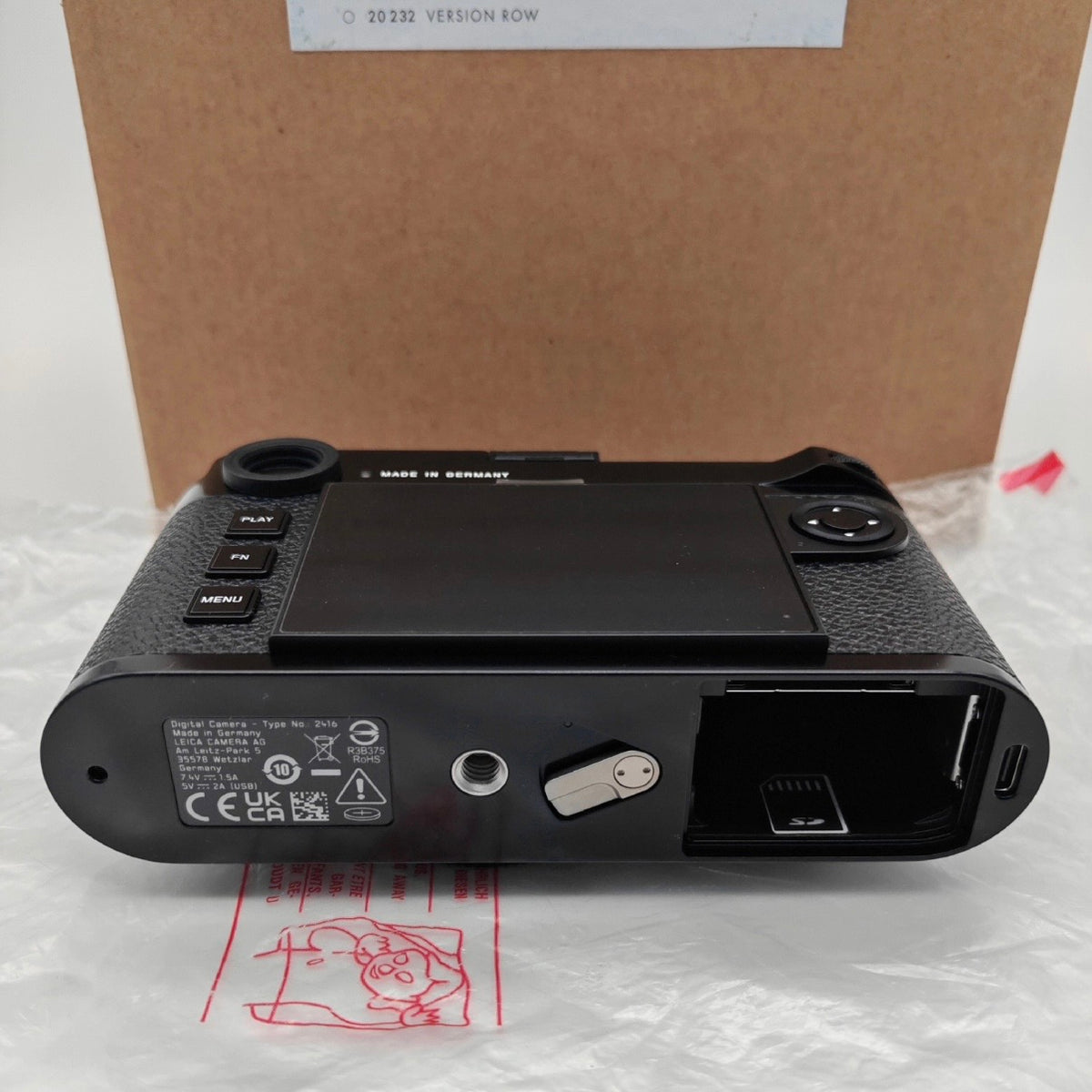 Leica M11 Glossy Black Paint Digital Rangefinder LNIB US$7980