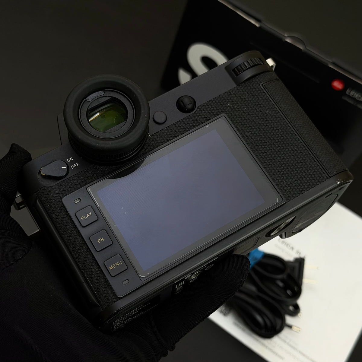 Leica SL2 Digital Camera Boxed US$1875