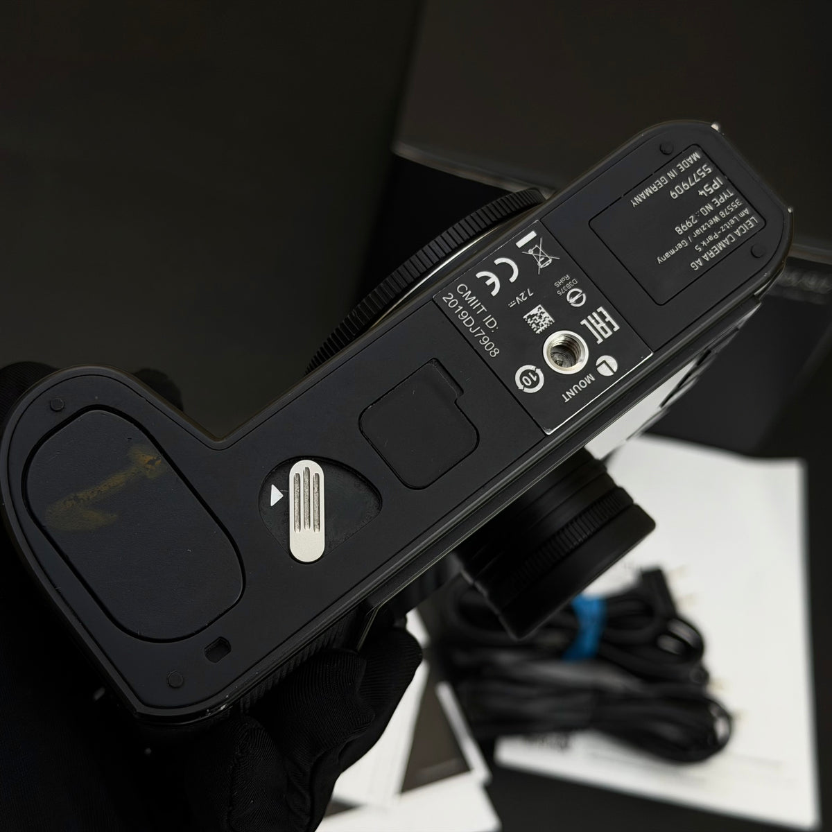 Leica SL2 Digital Camera Boxed US$1875