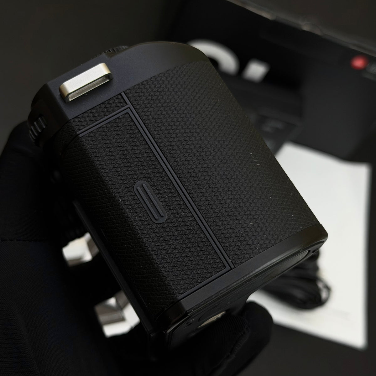 Leica SL2 Digital Camera Boxed US$1875