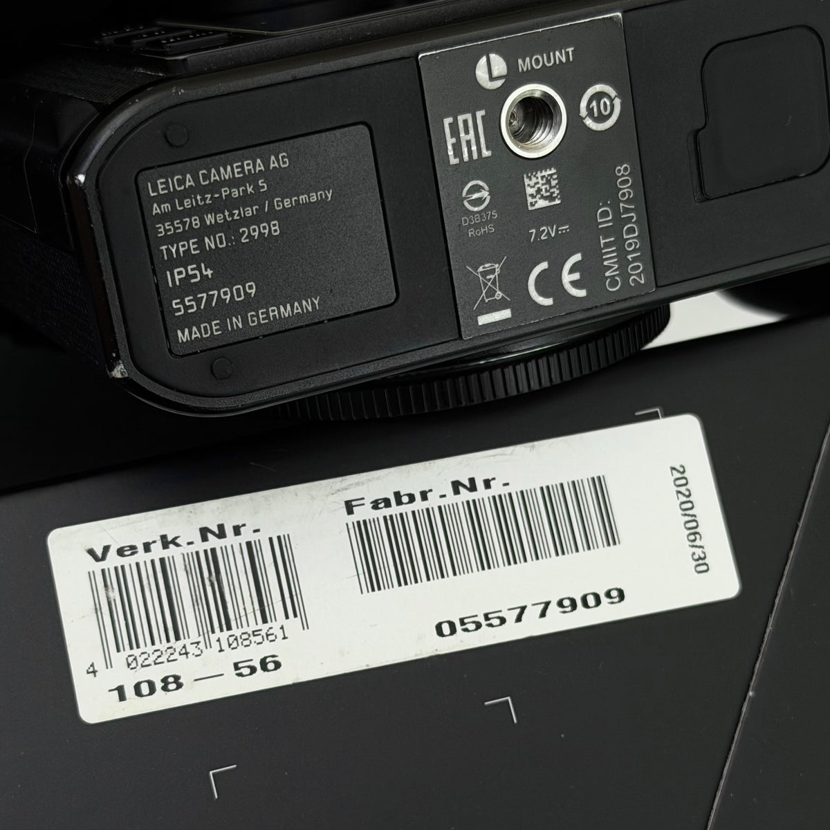 Leica SL2 Digital Camera Boxed US$1875