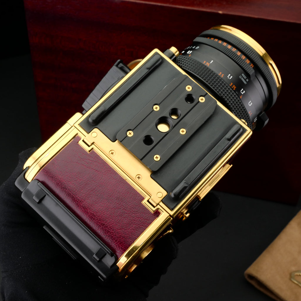 Hasselblad Star * 503CW Gold Supreme Set Unused US$11800