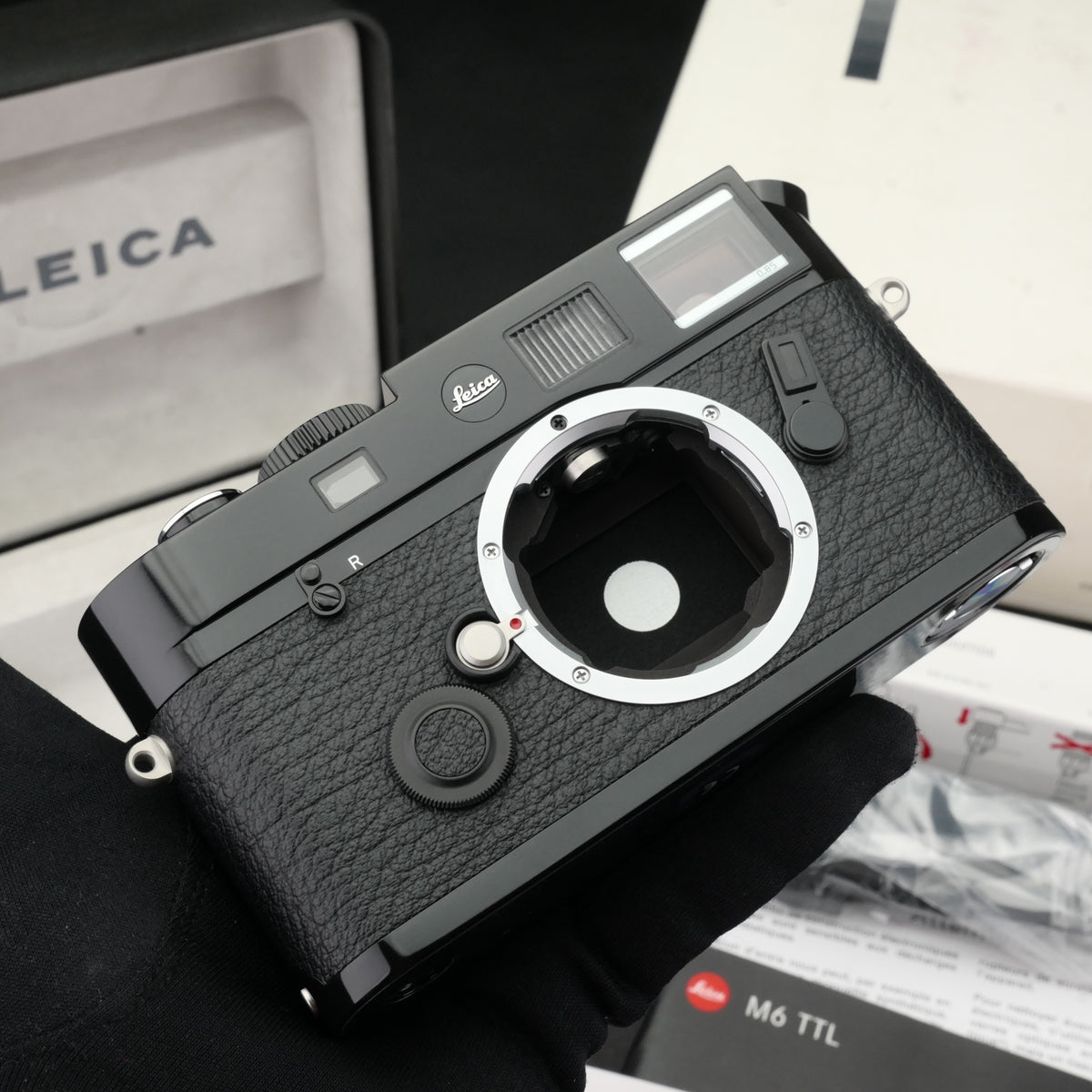 Leica M6 TTL 0.85 LHSA Black Paint Rangefinder UNUSED US$12800